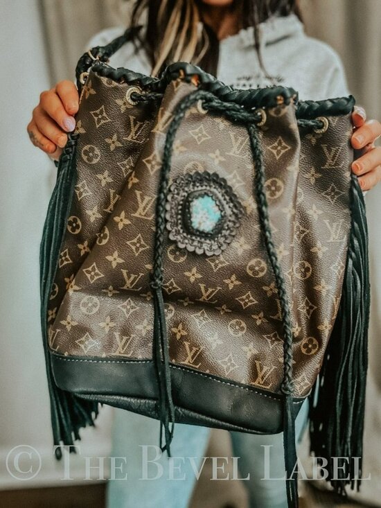 Louis Vuitton Handbags - Custom Western Louis Vuitton GM Noé Shoulder Bag with Large Turquoise Stone